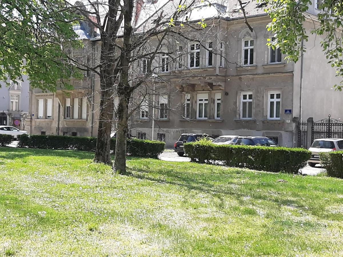 Apartman Kod Kestena Osijek Buitenkant foto